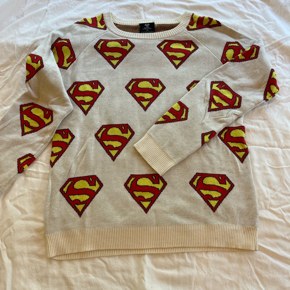 Superman sweater w logos!